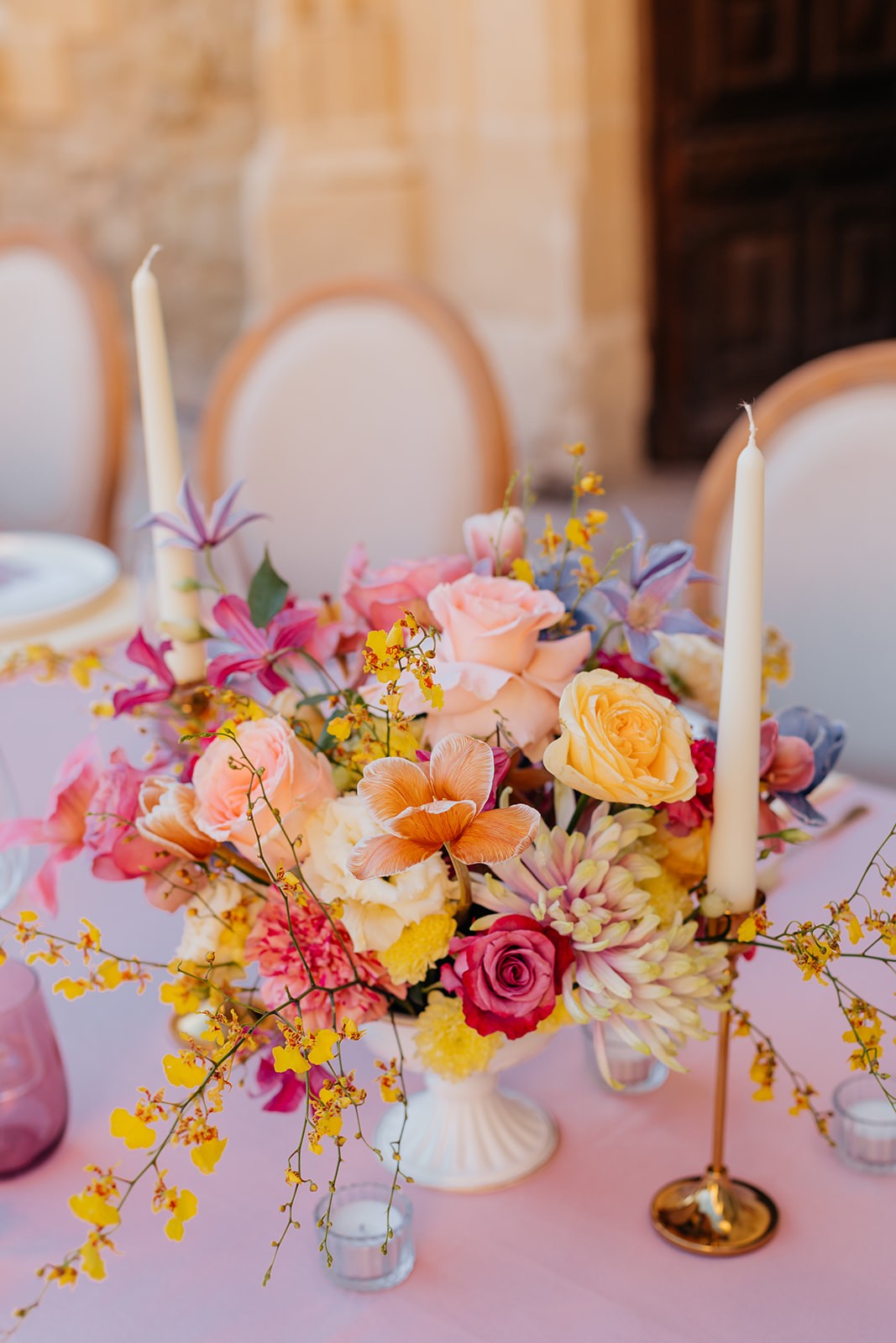 décoration-de-table-mariage-coloré-et-chic-a-avignon