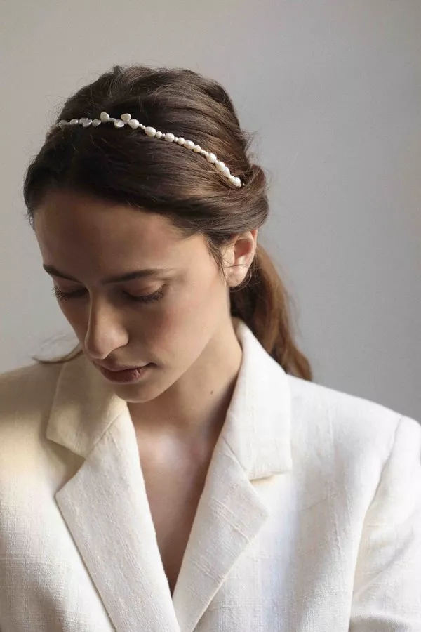 headband-diva-coiffure-mariée-perles-de-culture-Bazile-Provence-©AndranedeBarry