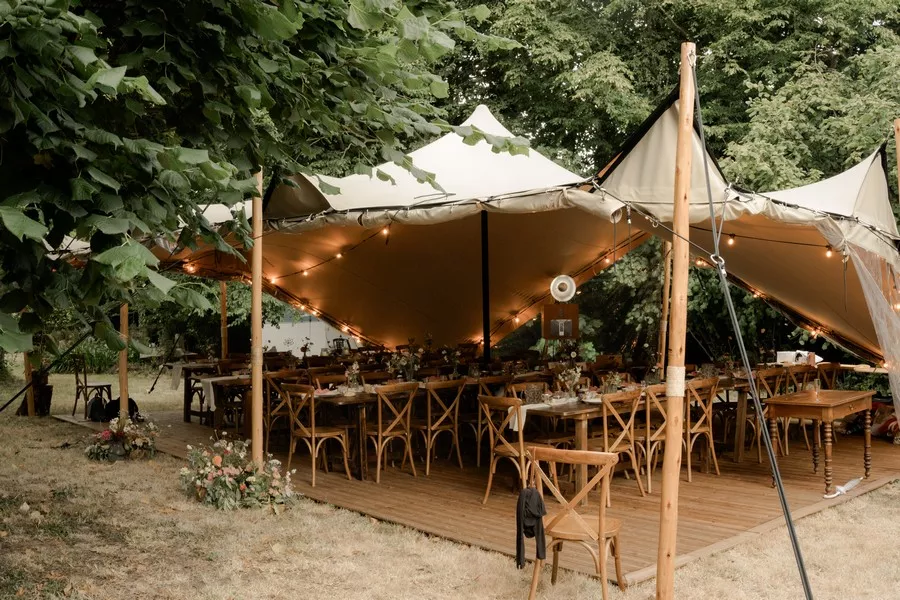 tente-jardin-mariage-festiflex-solveig-et-ronan (2)